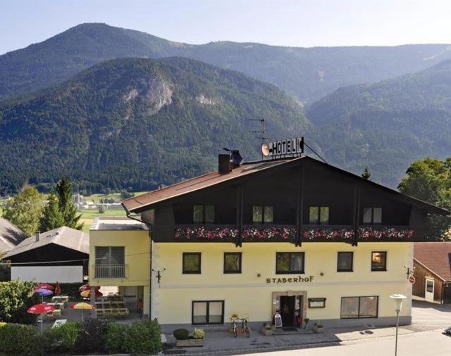 Dorfgasthof Hotel Staberhof Kellerberg Экстерьер фото